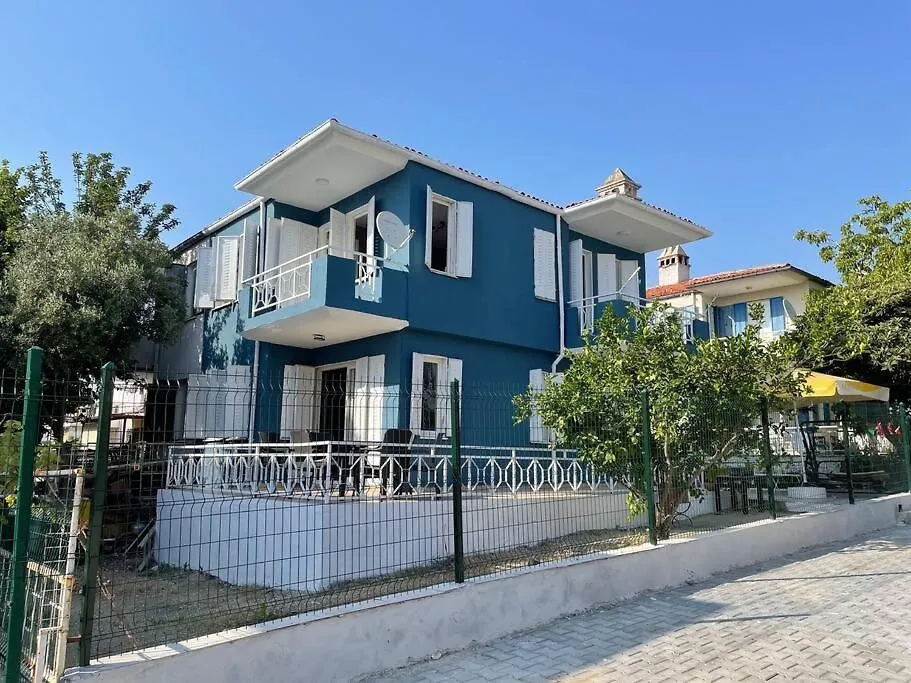 Merkezde Denize 5 Dakika Villa كوشاداسيه