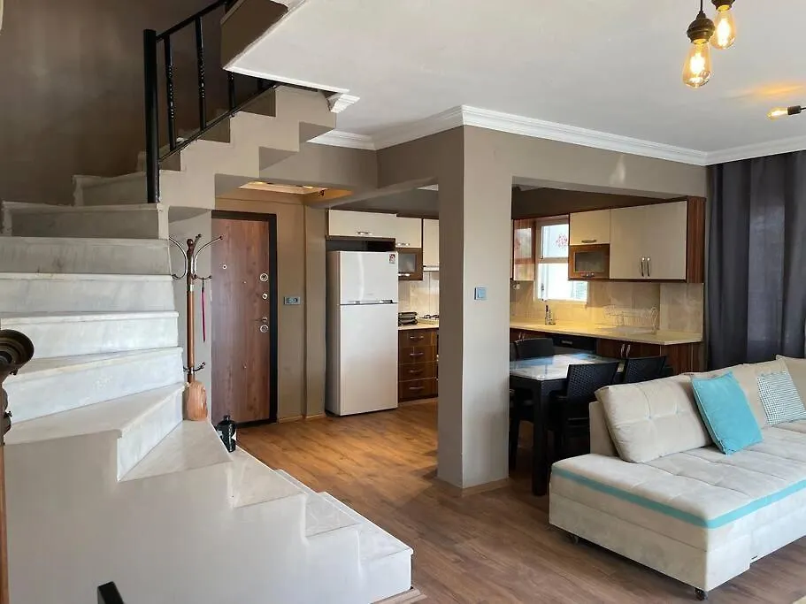 Merkezde Denize 5 Dakika Villa كوشاداسيه